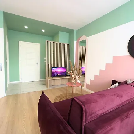 Deluxe Family- Elegant Apartment Durrës