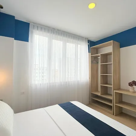 Lägenhet Deluxe Family- Elegant Apartment Durrës