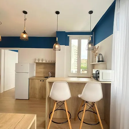 Lägenhet Deluxe Family- Elegant Apartment Durrës