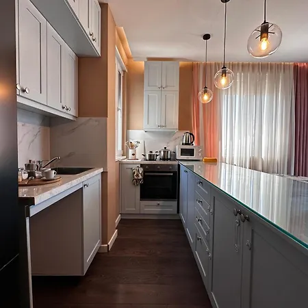 Lägenhet Deluxe Family- Elegant Apartment Durrës