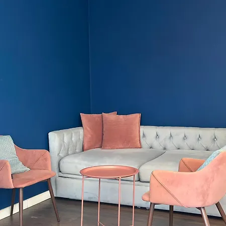 Lägenhet Deluxe Family- Elegant Apartment Durrës