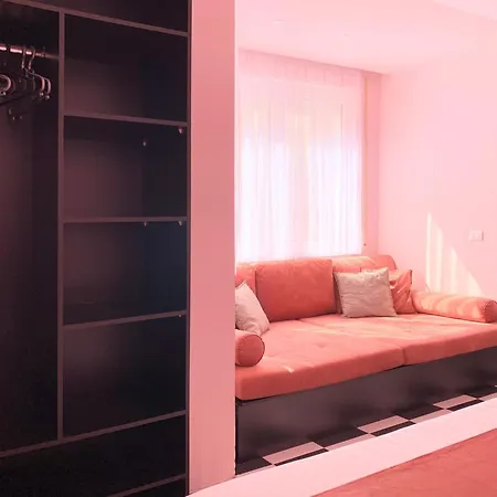 Apartment Home By The Sea - Durres *