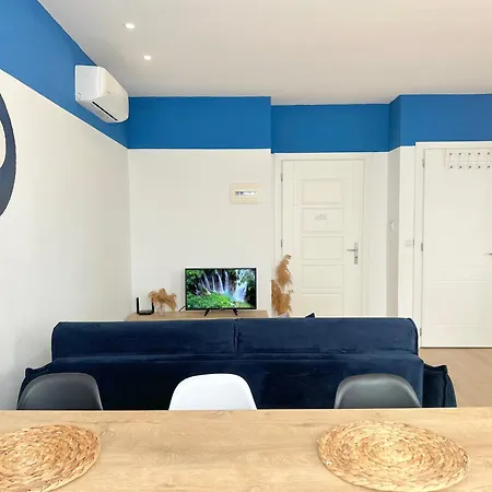 Deluxe Family- Elegant