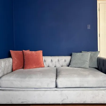 Marina's Unique Apartment *
