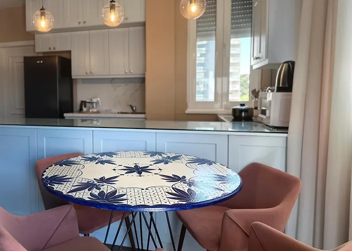 Deluxe Family- Elegant Apartment * Durrës